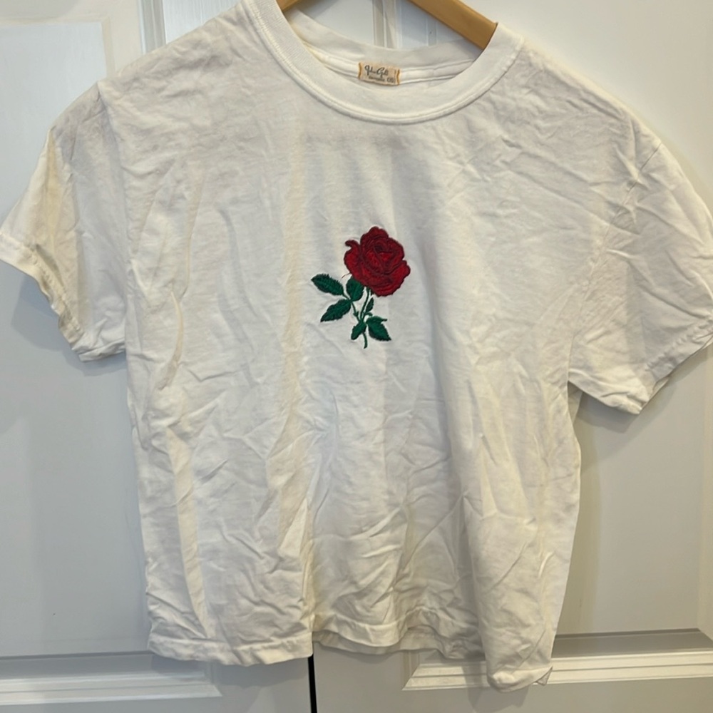 Brandy Melville - John Galt Vintage Rose T-Shirt